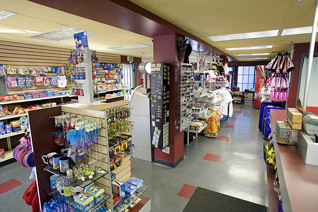 Gift Shop at Castle Inn and Suites